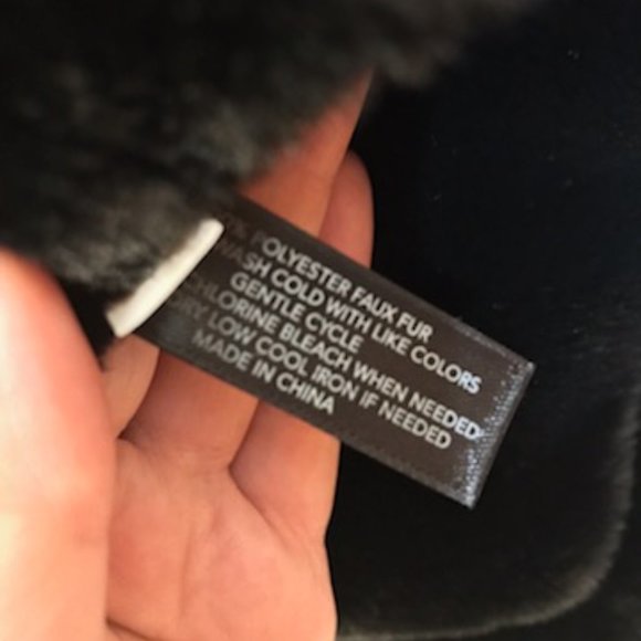 LANE BRYANT NWOT Black Faux Fur Pull-Through Scarf/Stole - Picture 4 of 7